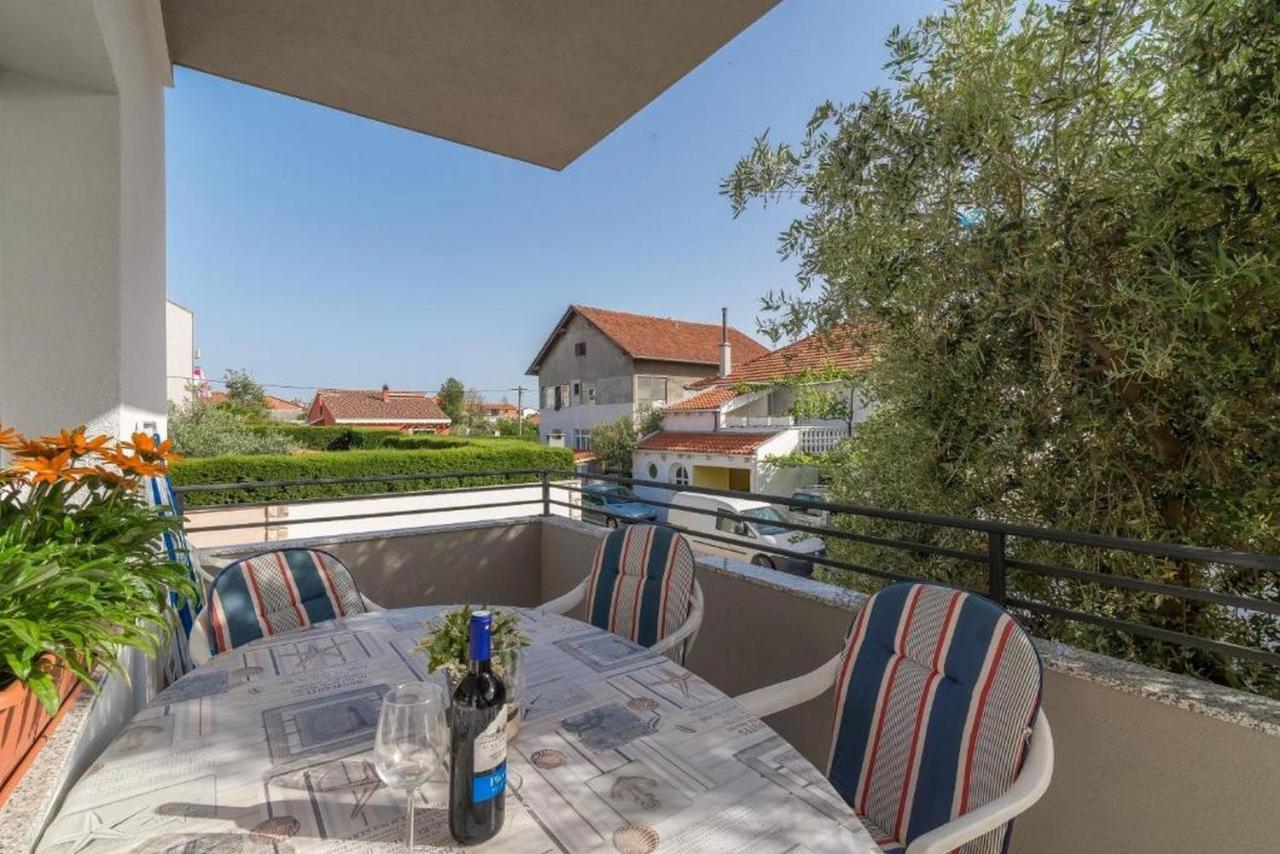 Apartments Villa Odesa With Shared Pool Zadar Eksteriør bilde