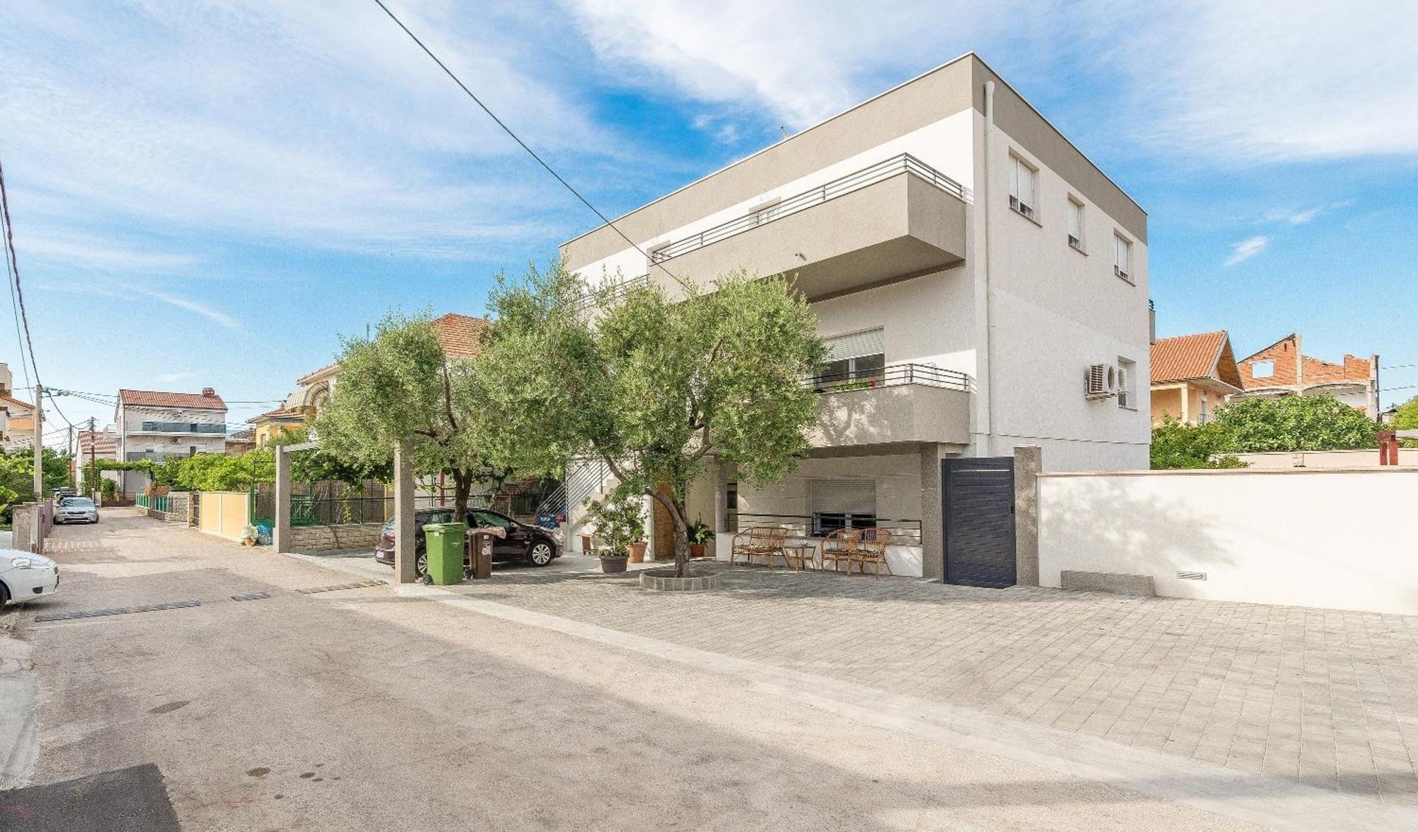 Apartments Villa Odesa With Shared Pool Zadar Rom bilde