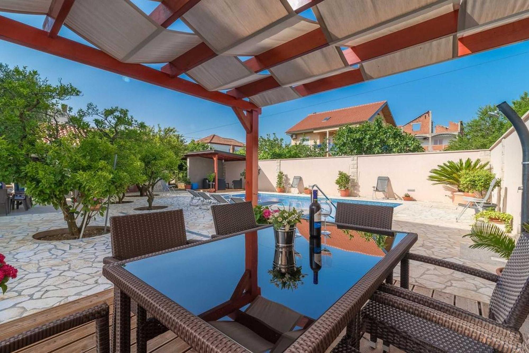 Apartments Villa Odesa With Shared Pool Zadar Rom bilde