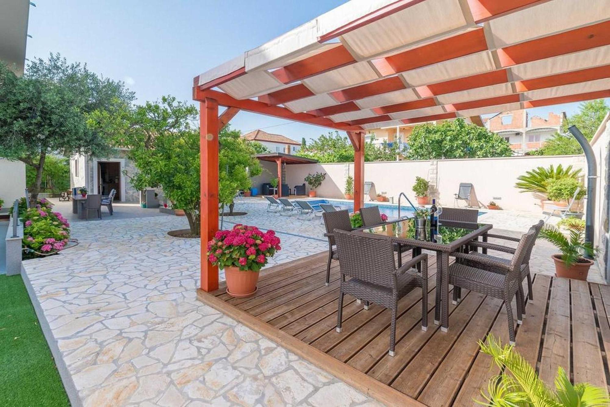 Apartments Villa Odesa With Shared Pool Zadar Rom bilde