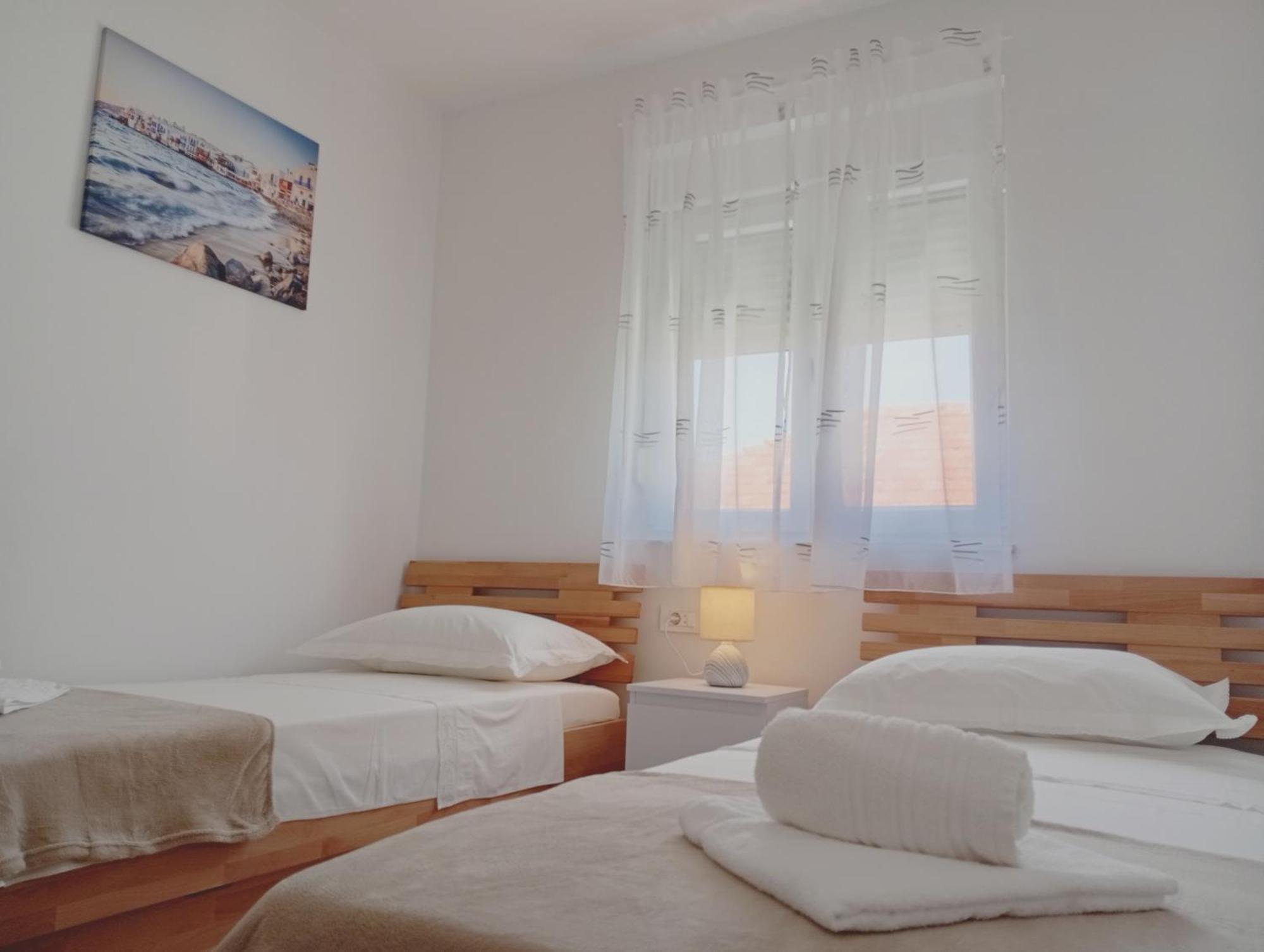 Apartments Villa Odesa With Shared Pool Zadar Rom bilde