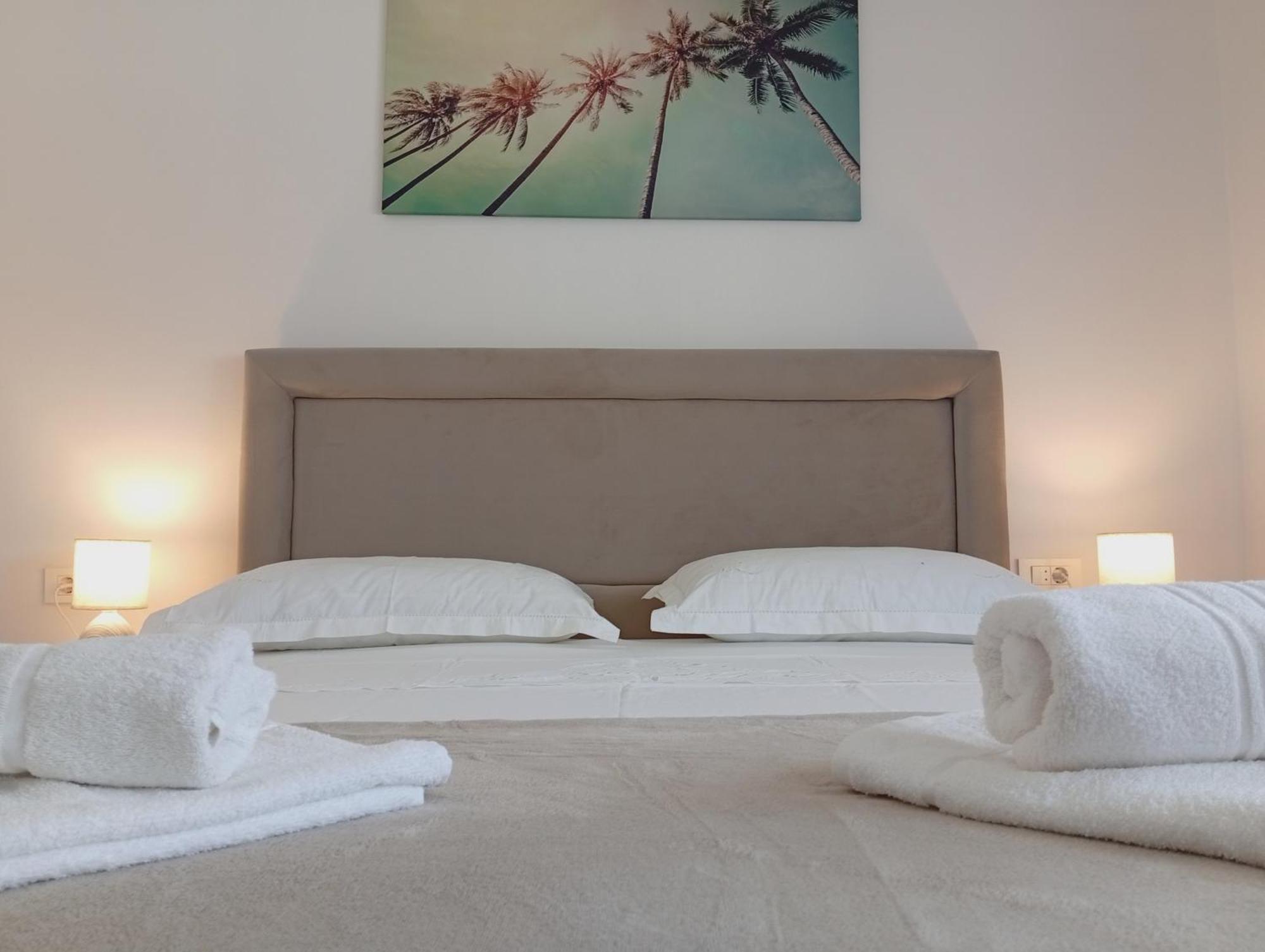 Apartments Villa Odesa With Shared Pool Zadar Eksteriør bilde